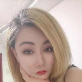 长腿黑丝少妇